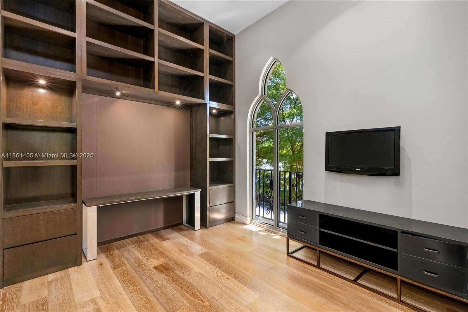 Small Image of 1504 ISLAND BLVD, Aventura Number 20