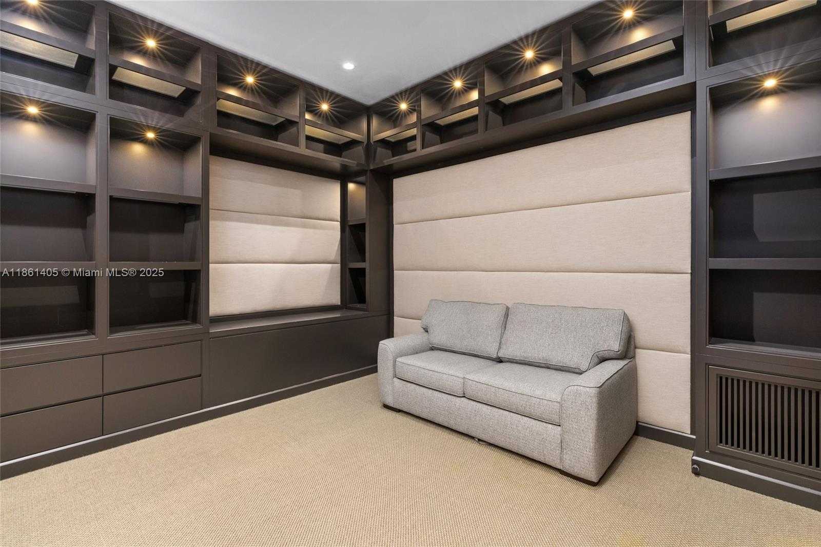 Small Image of 1504 ISLAND BLVD, Aventura Number 22