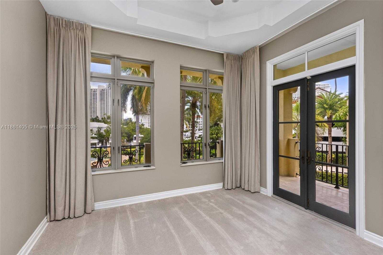 Small Image of 1504 ISLAND BLVD, Aventura Number 26