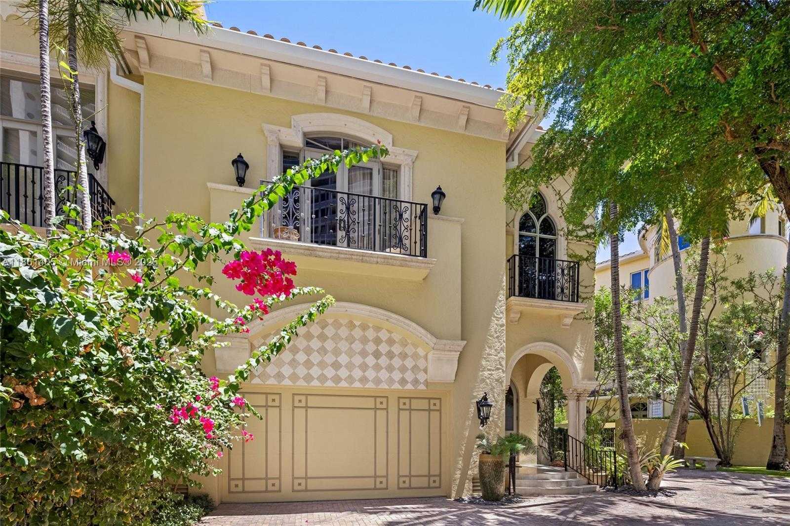 Small Image of 1504 ISLAND BLVD, Aventura Number 5