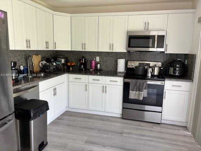 Small Image of 3291 KAPOT TER, Miramar Number 10