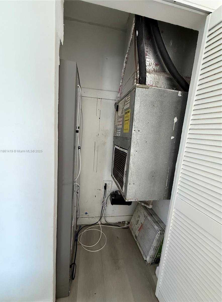 Small Image of 3521 NORTH WEST 171ST TER, Miami Gardens Number 7
