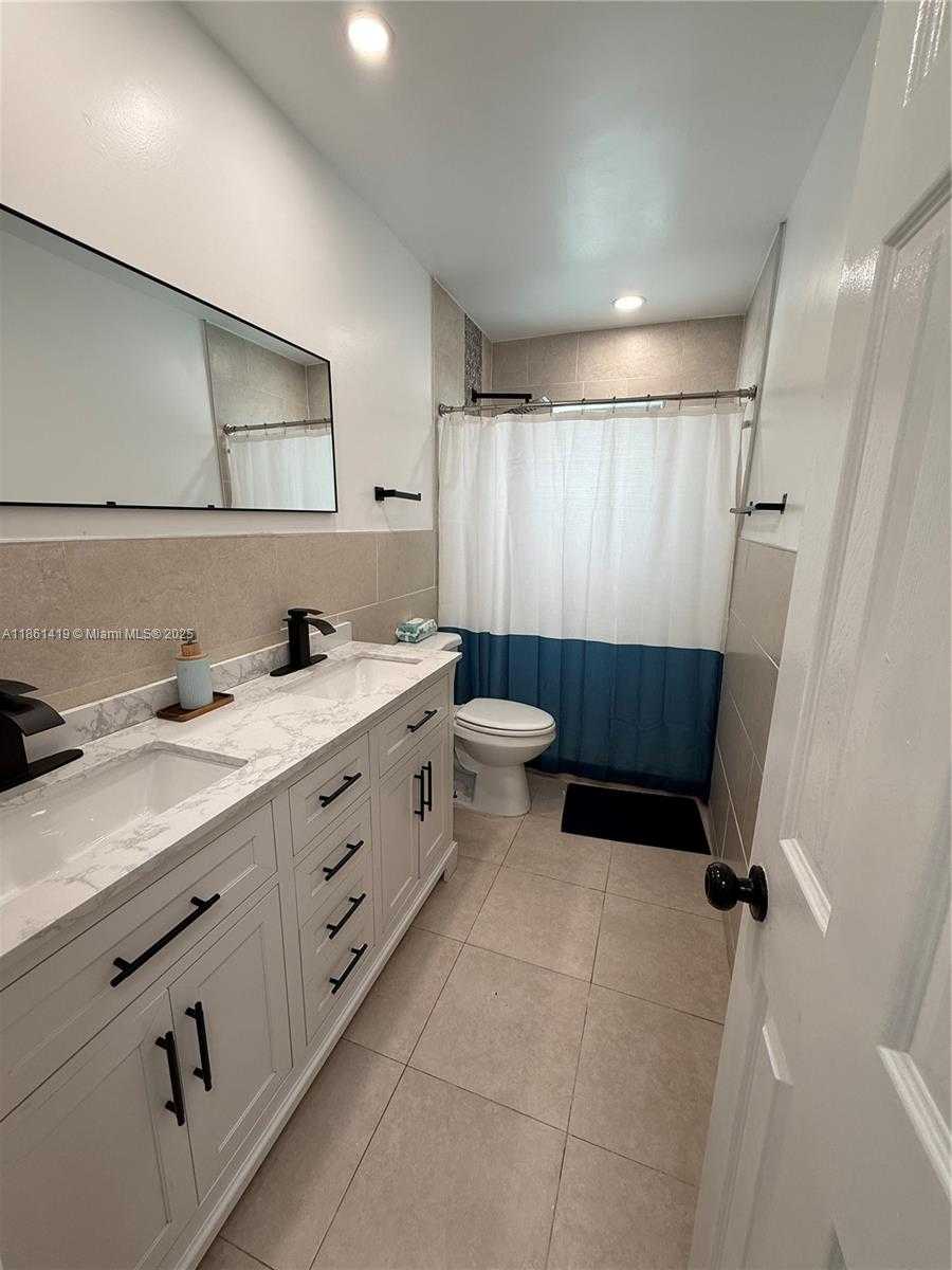 Small Image of 3521 NORTH WEST 171ST TER, Miami Gardens Number 8