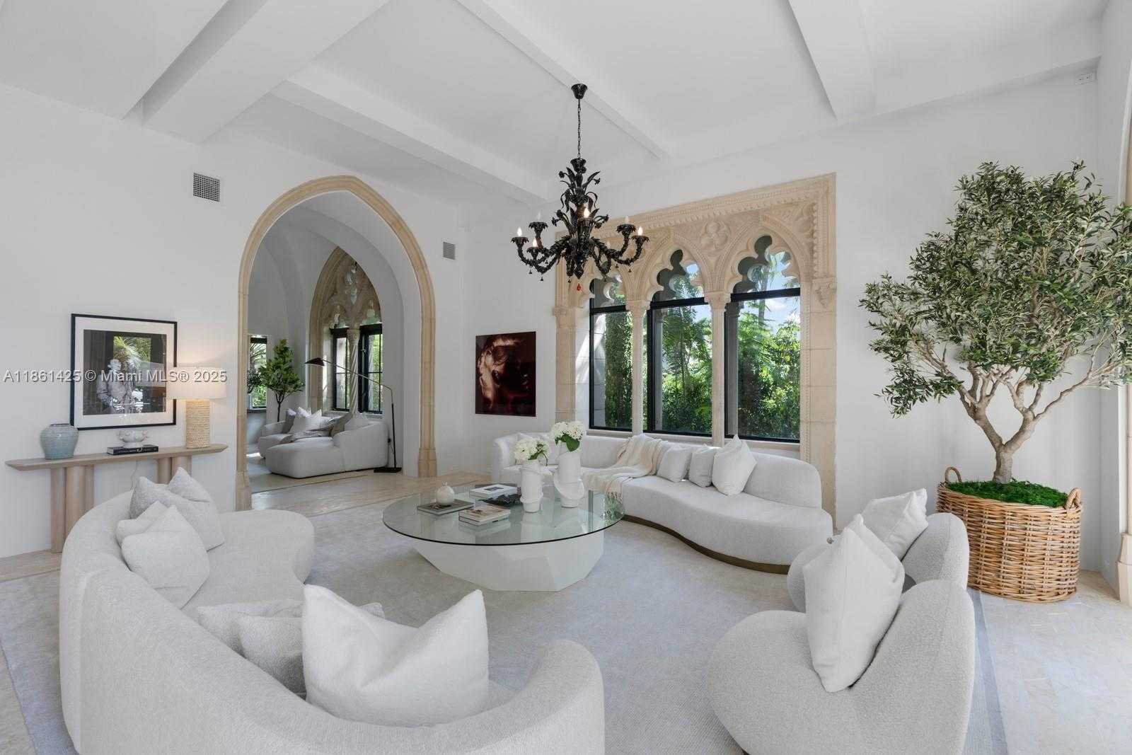Small Image of 1840 SOUTH BAYSHORE LN, Miami Number 13