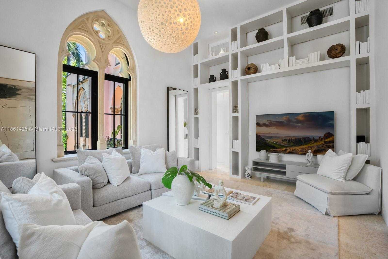 Small Image of 1840 SOUTH BAYSHORE LN, Miami Number 26