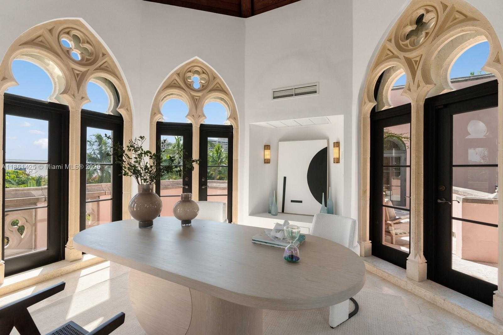 Small Image of 1840 SOUTH BAYSHORE LN, Miami Number 29