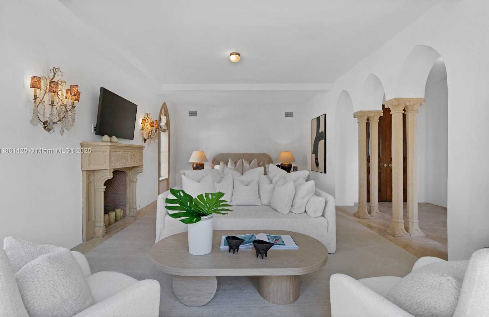 Small Image of 1840 SOUTH BAYSHORE LN, Miami Number 30