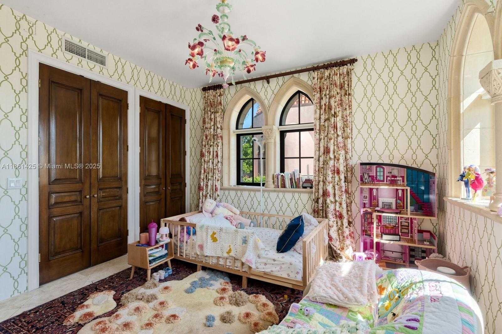 Small Image of 1840 SOUTH BAYSHORE LN, Miami Number 38