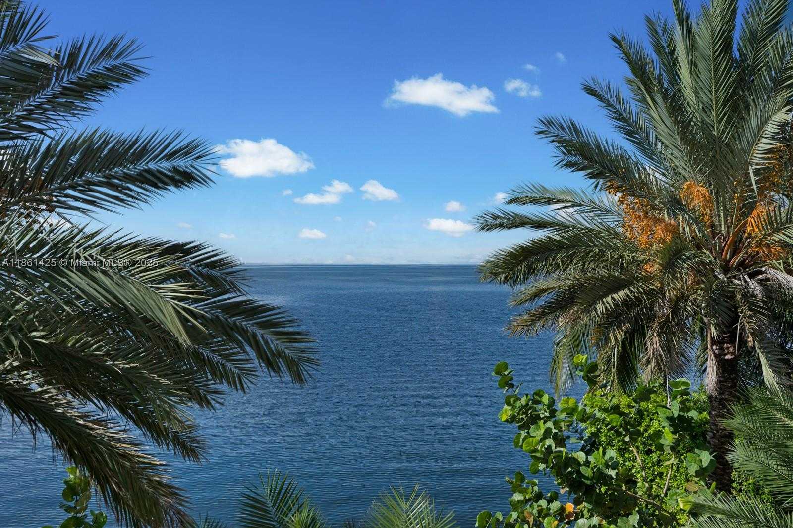 Small Image of 1840 SOUTH BAYSHORE LN, Miami Number 49