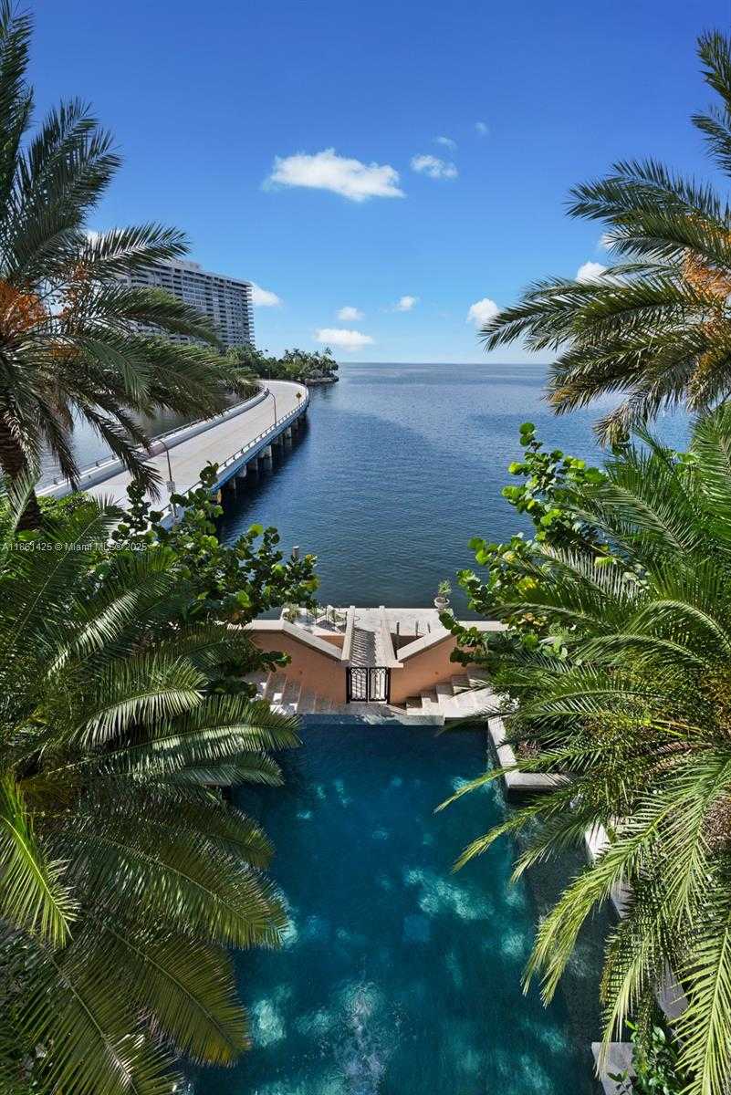 Small Image of 1840 SOUTH BAYSHORE LN, Miami Number 50