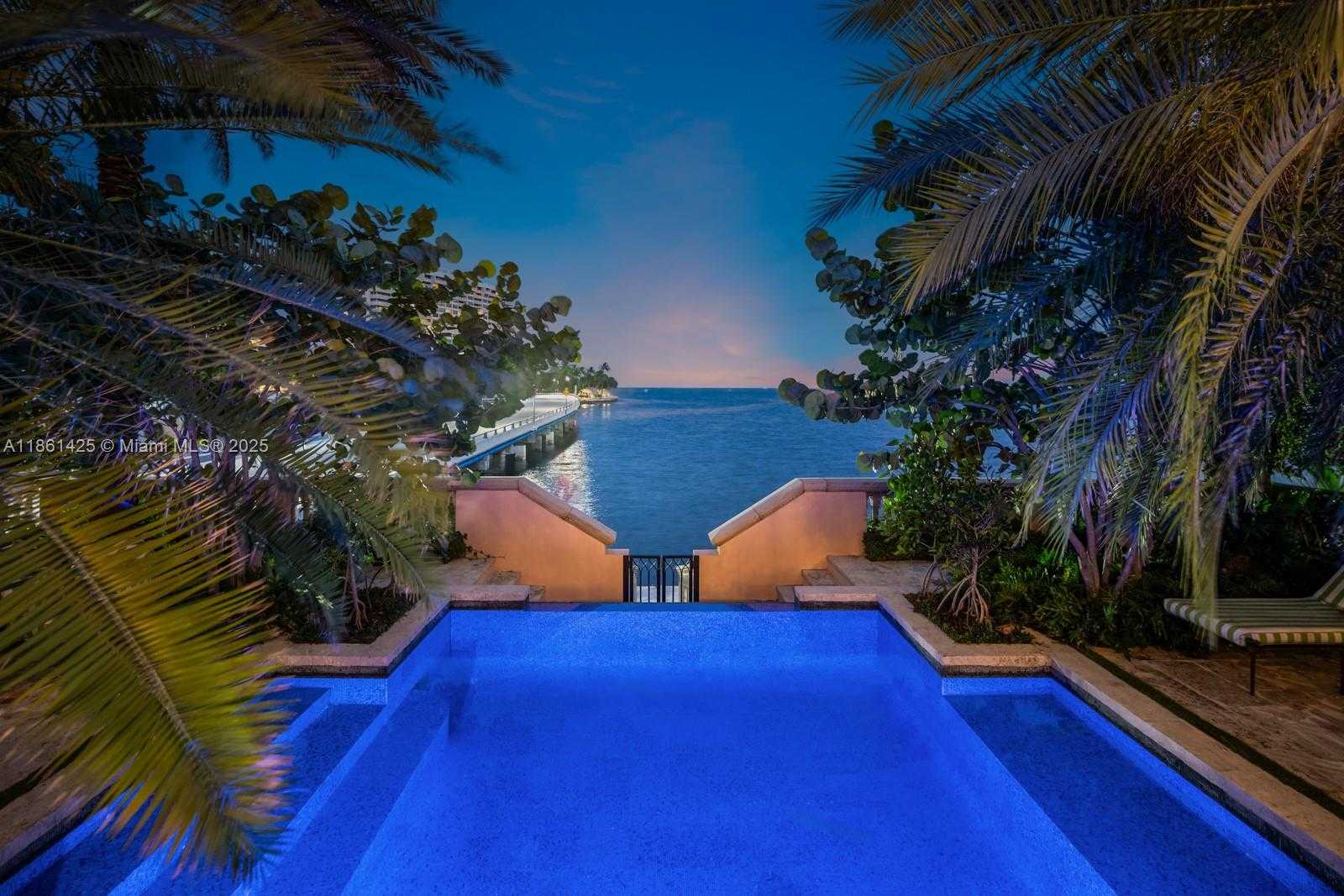 Small Image of 1840 SOUTH BAYSHORE LN, Miami Number 83