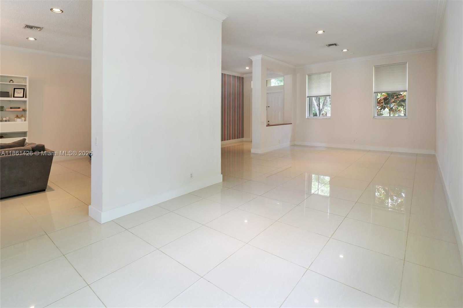 Small Image of 1600 BLUE JAY CIR, Weston Number 11