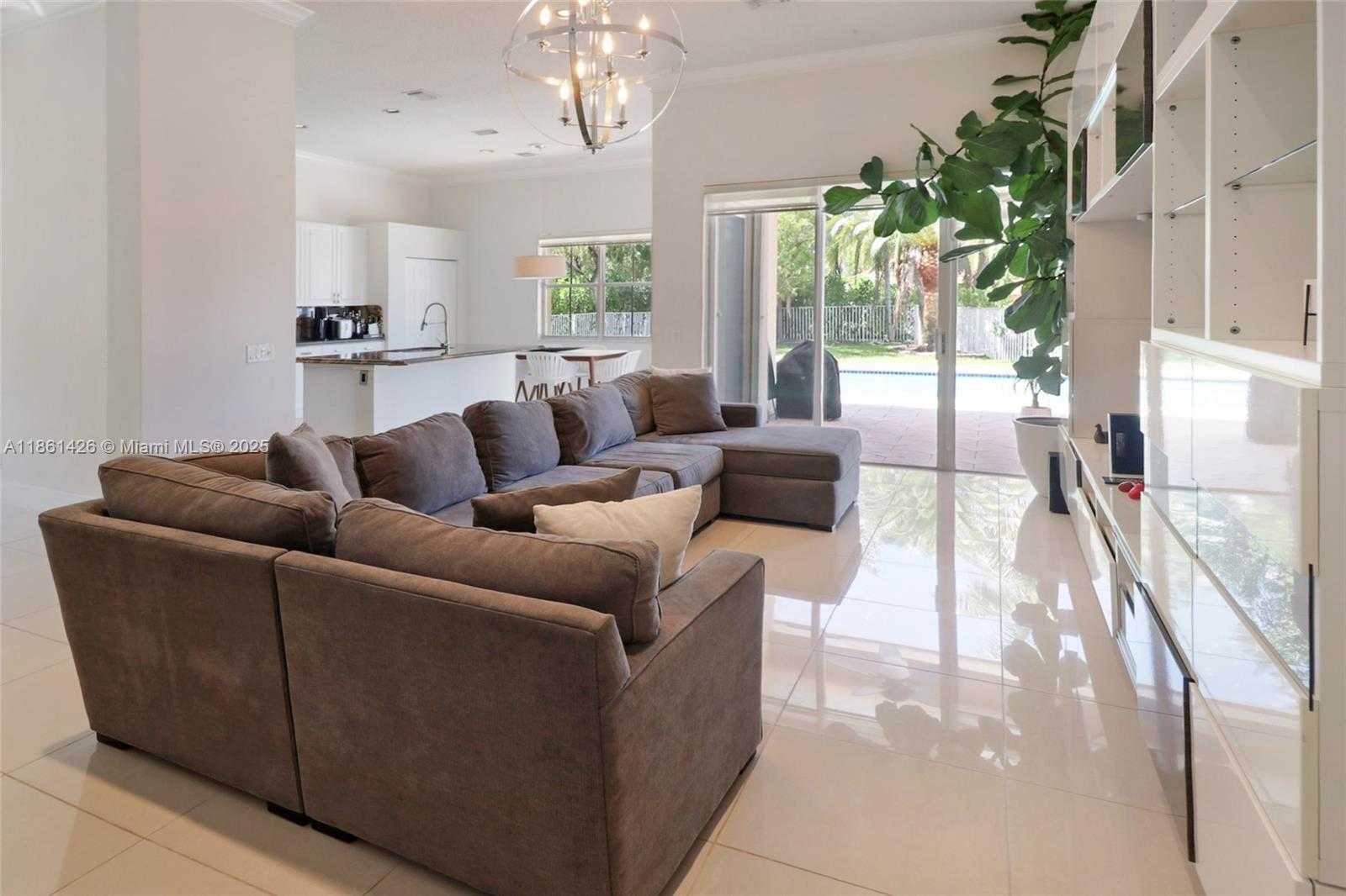 Small Image of 1600 BLUE JAY CIR, Weston Number 14