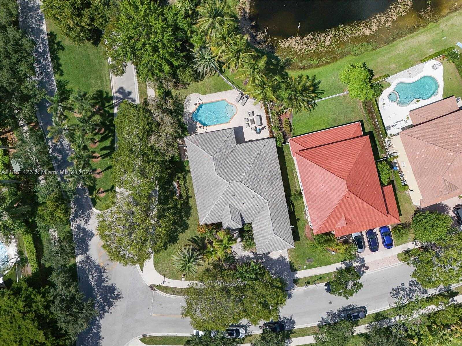 Small Image of 1600 BLUE JAY CIR, Weston Number 48