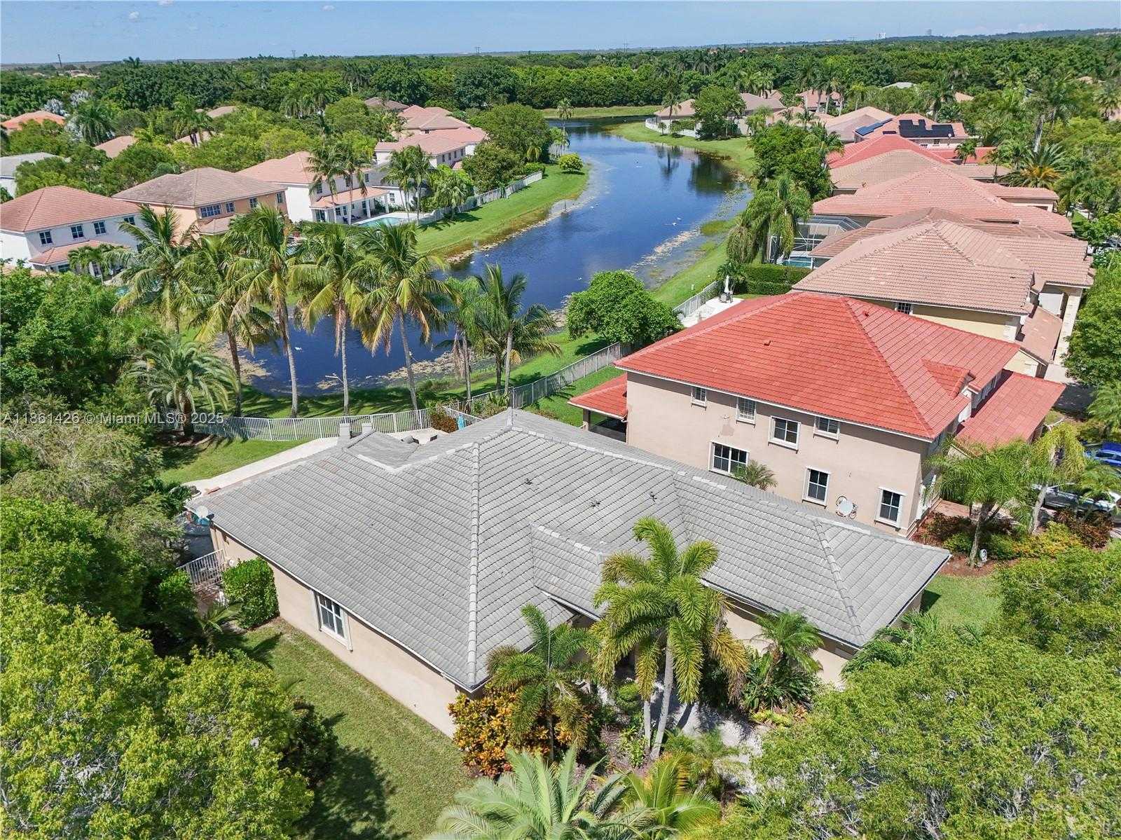 Small Image of 1600 BLUE JAY CIR, Weston Number 51