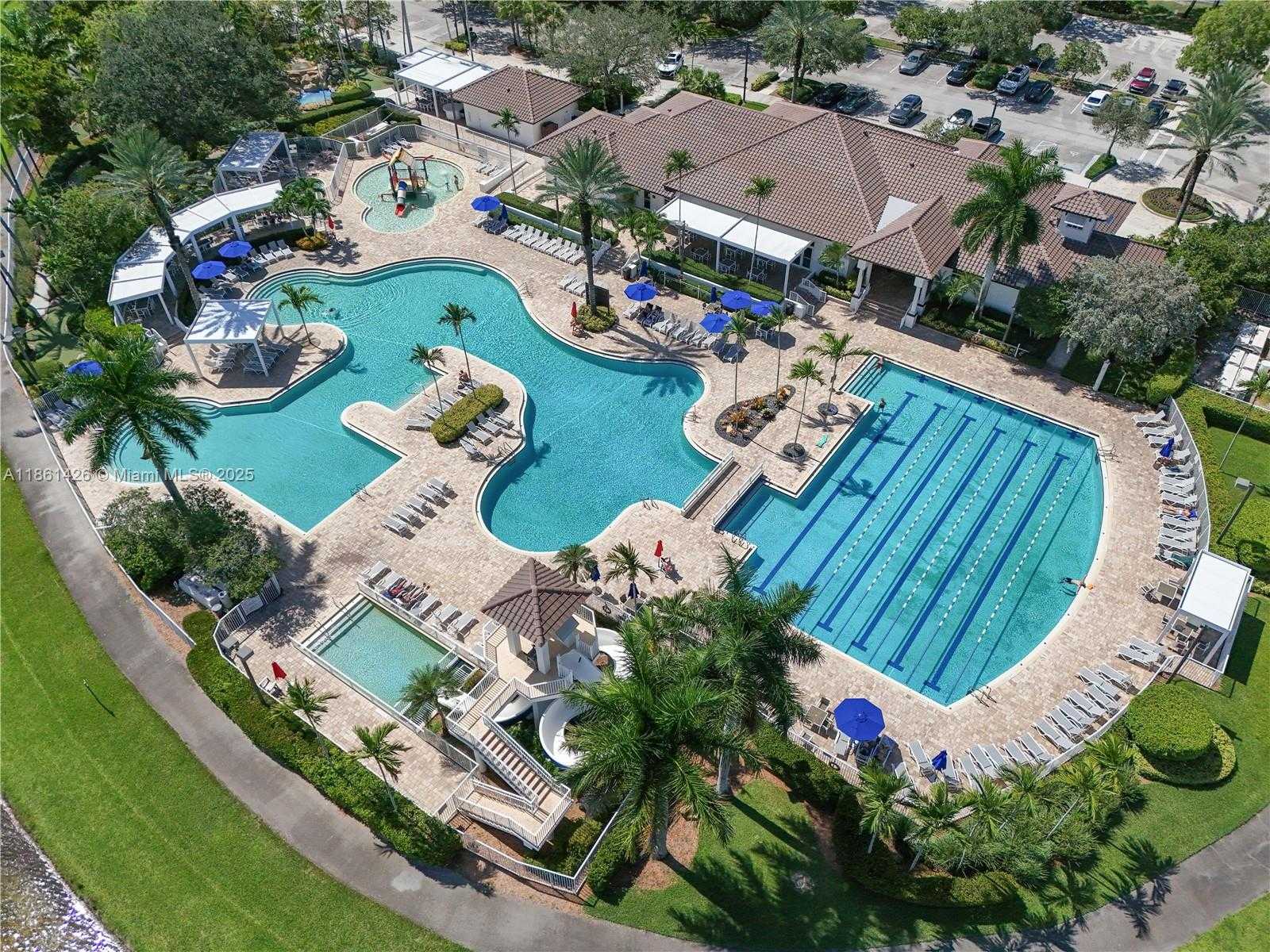 Small Image of 1600 BLUE JAY CIR, Weston Number 56