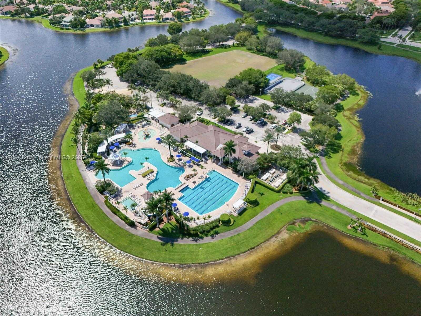 Small Image of 1600 BLUE JAY CIR, Weston Number 57