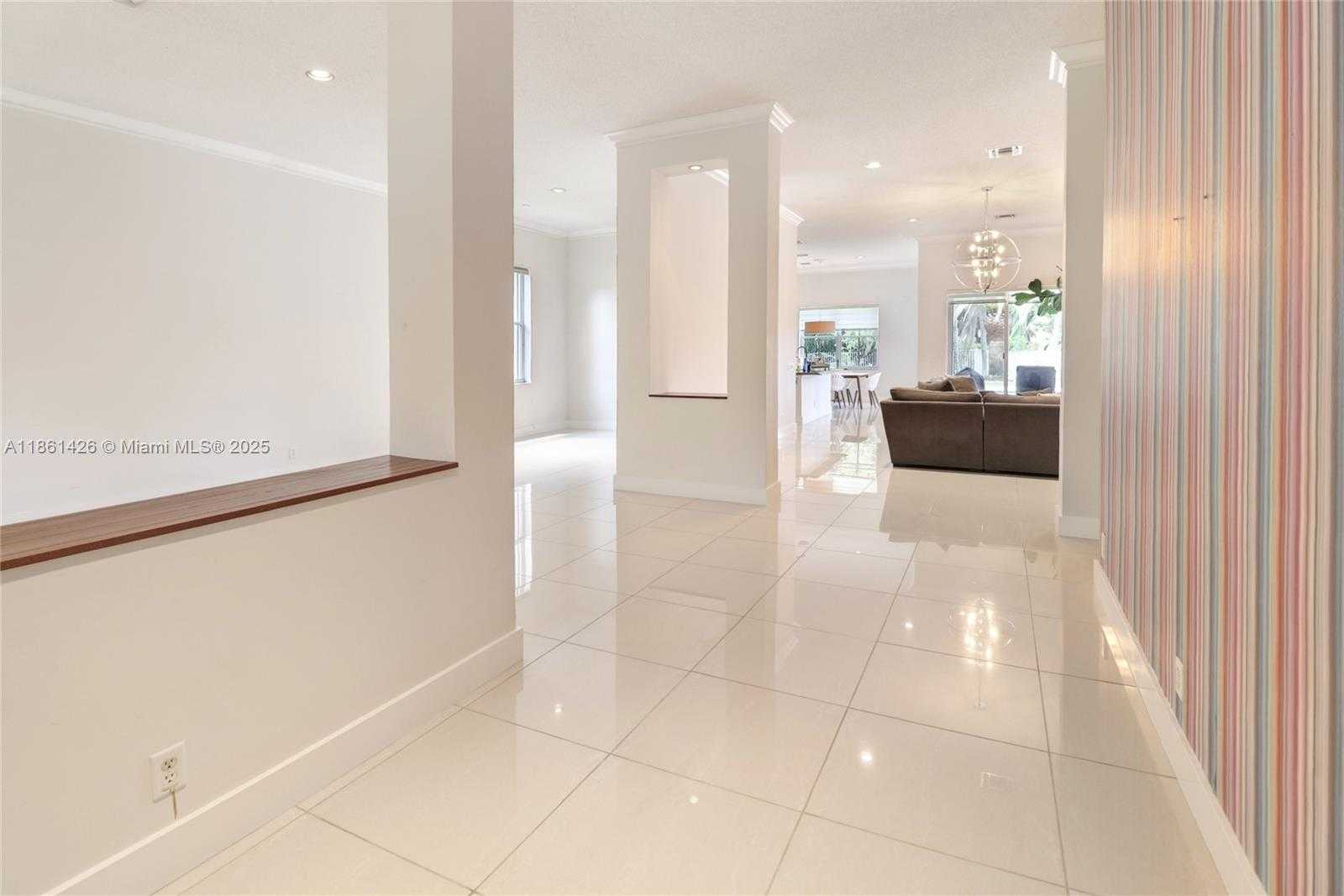 Small Image of 1600 BLUE JAY CIR, Weston Number 6