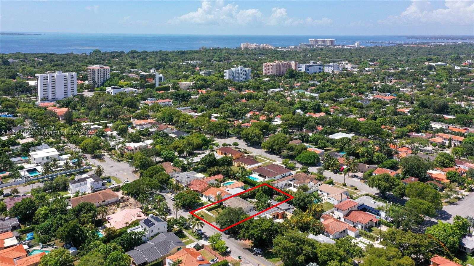 Small Image of 608 SOUTH WEST 26 ROADS, Miami Number 17