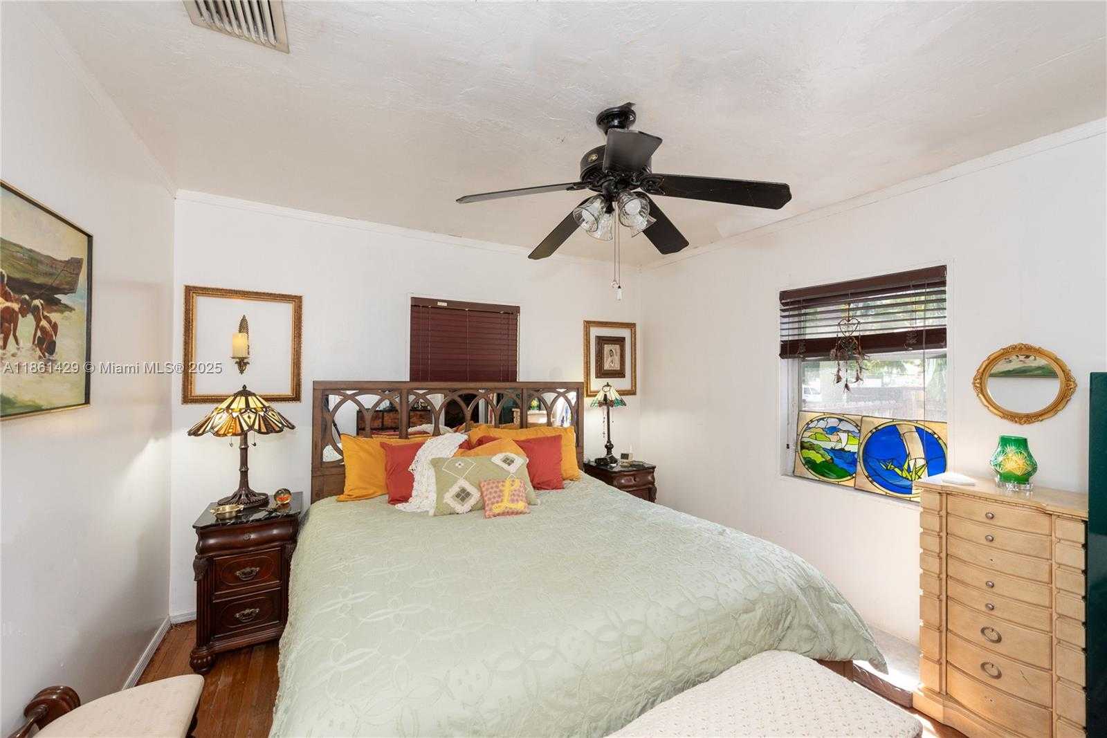 Small Image of 608 SOUTH WEST 26 ROADS, Miami Number 5
