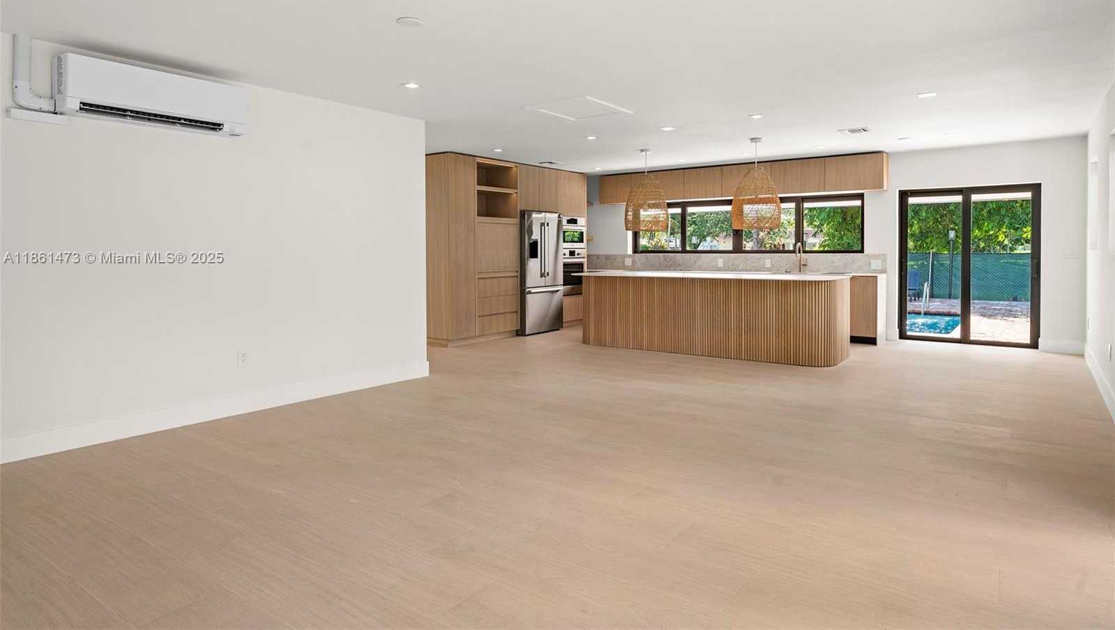 Small Image of 10945 SOUTH WEST 75TH CT, Pinecrest Number 12