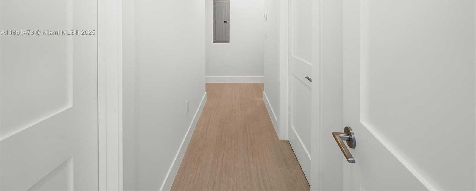 Small Image of 10945 SOUTH WEST 75TH CT, Pinecrest Number 19