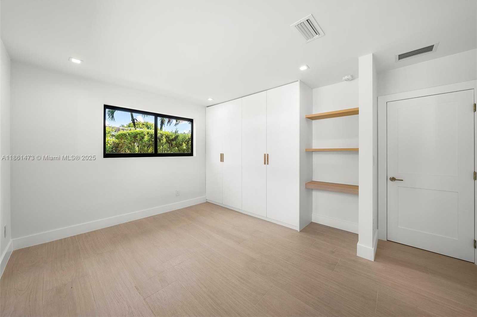 Small Image of 10945 SOUTH WEST 75TH CT, Pinecrest Number 27