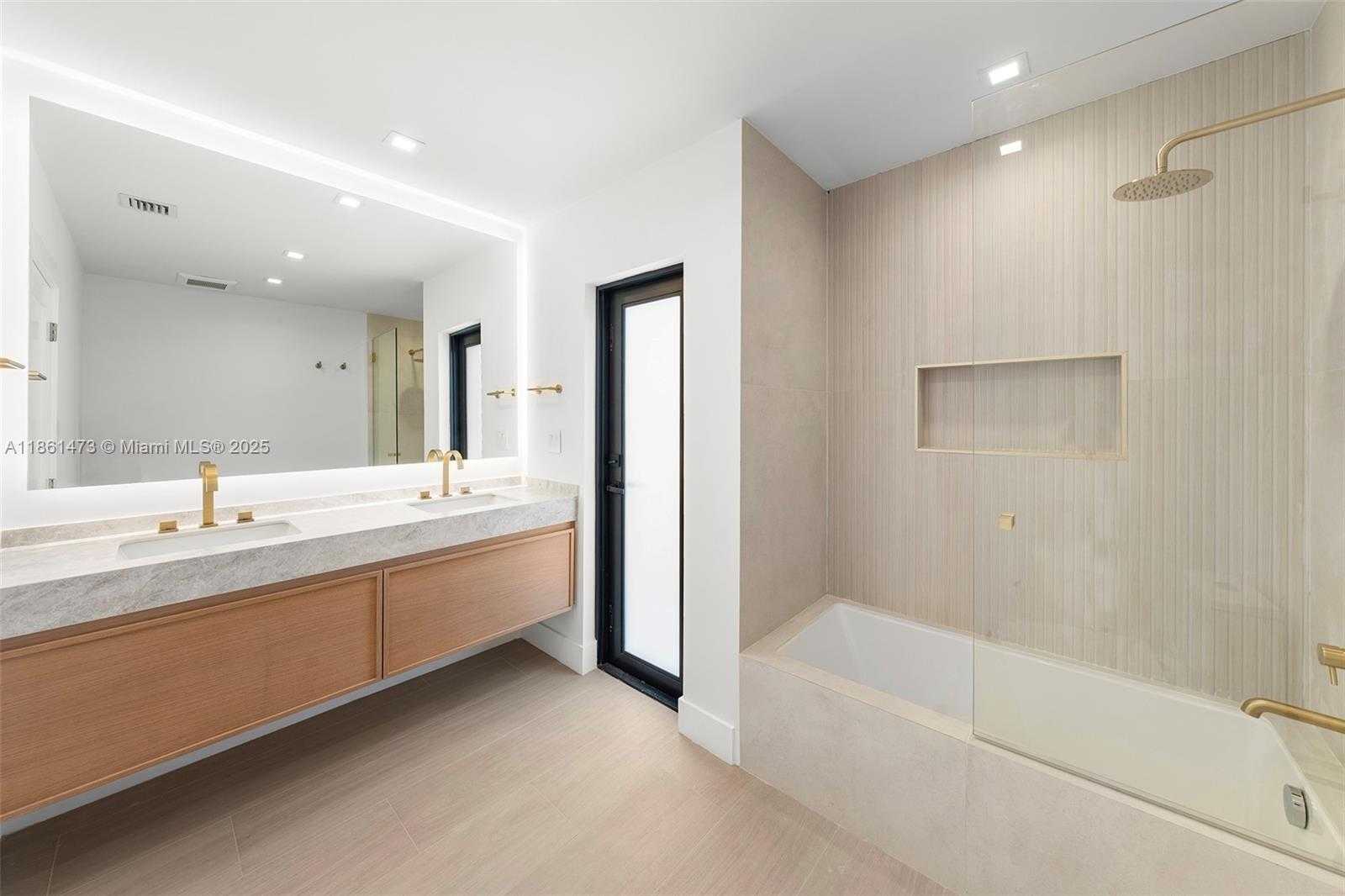 Small Image of 10945 SOUTH WEST 75TH CT, Pinecrest Number 44