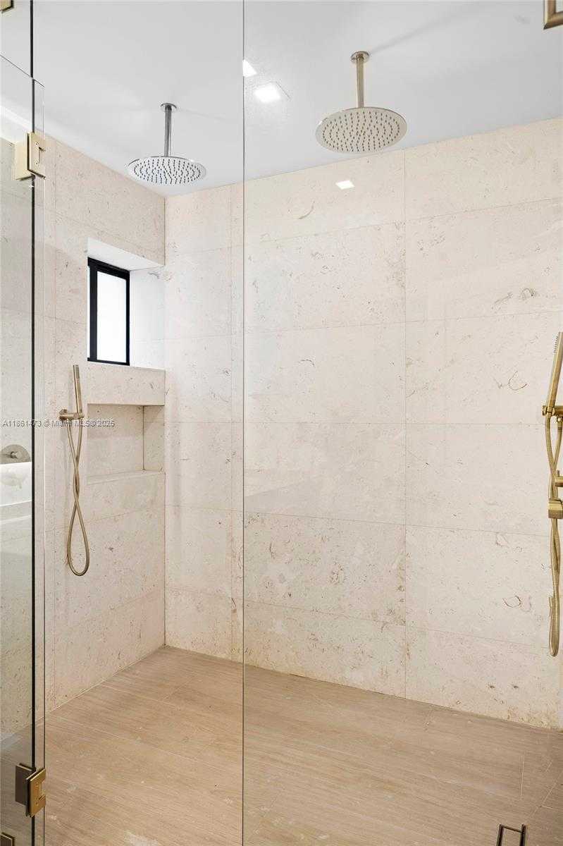 Small Image of 10945 SOUTH WEST 75TH CT, Pinecrest Number 75