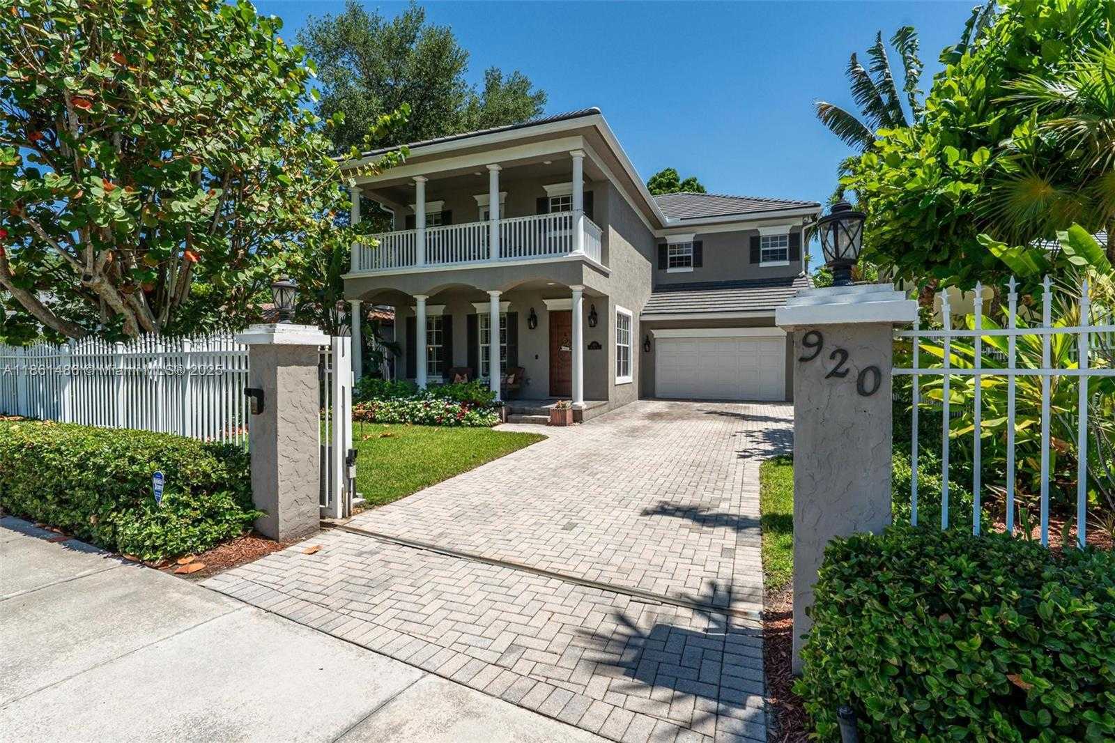 Small Image of 920 SOUTH EAST 6TH ST, Fort Lauderdale Number 2