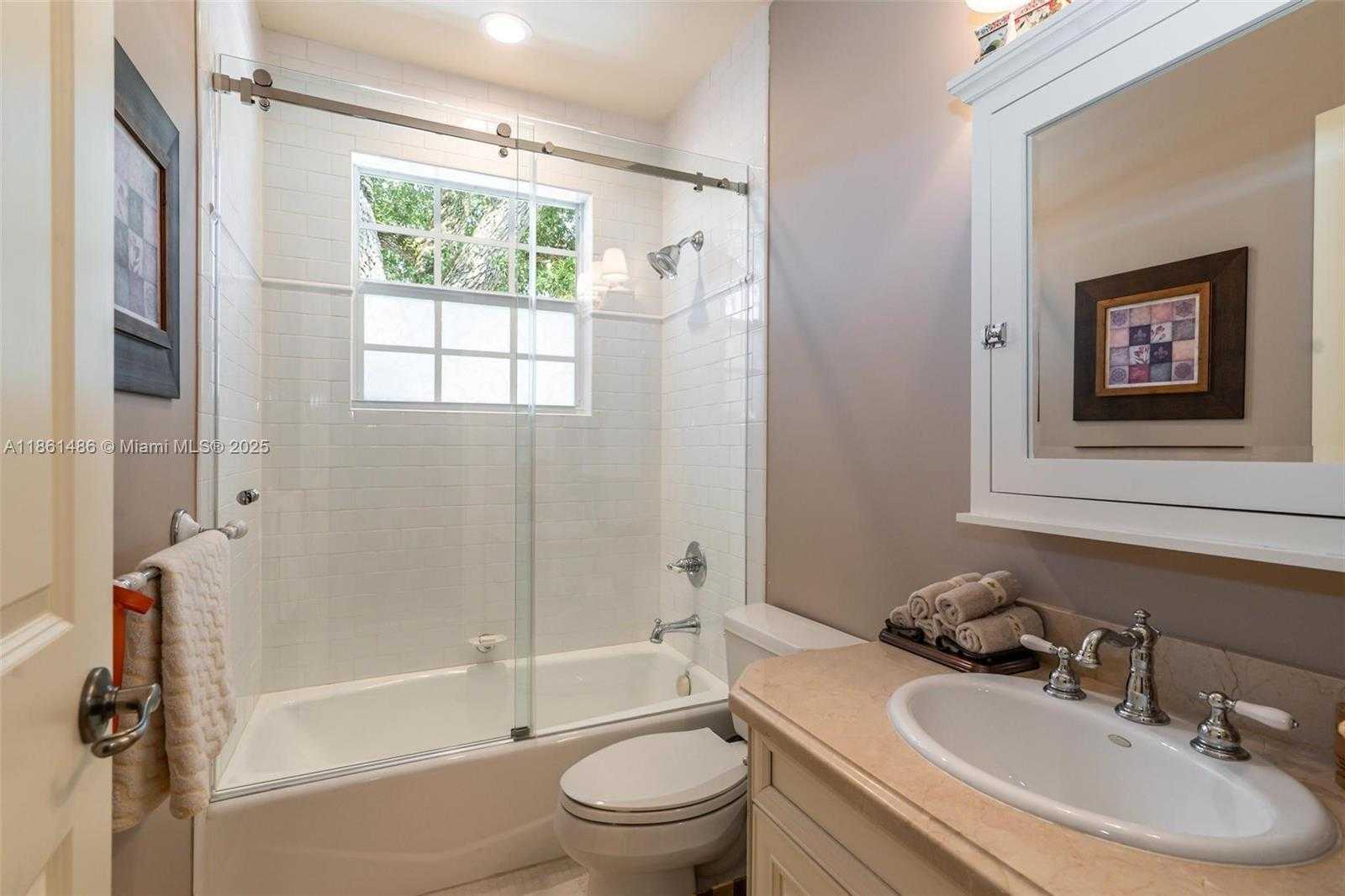 Small Image of 920 SOUTH EAST 6TH ST, Fort Lauderdale Number 32