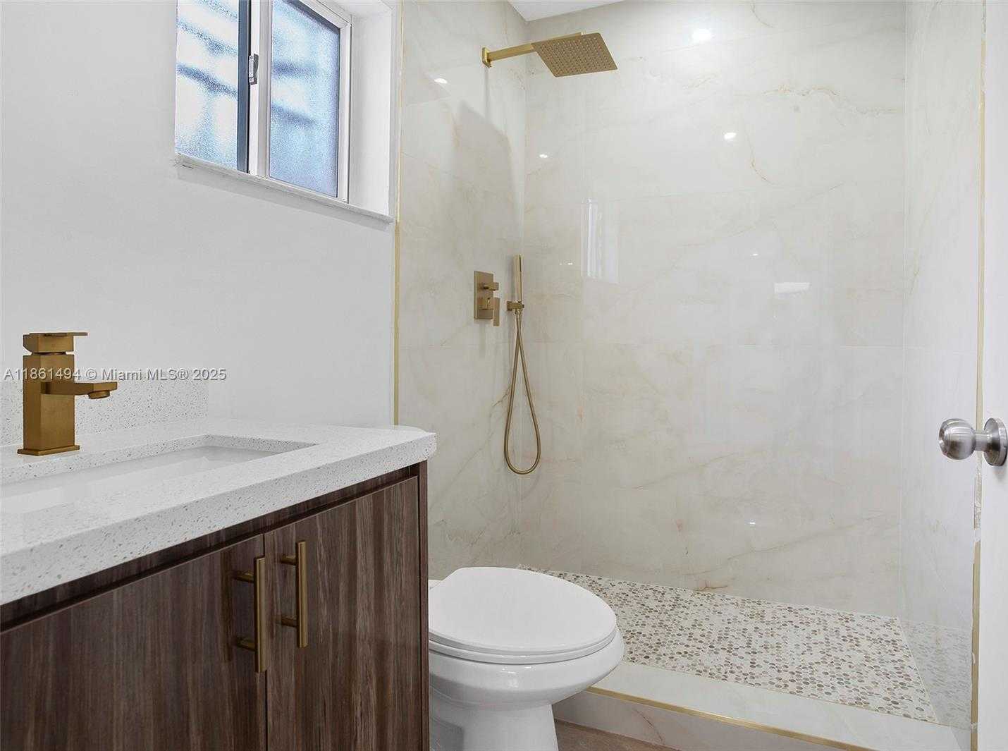 Small Image of 3133 WEST 70TH TER, Hialeah Number 29