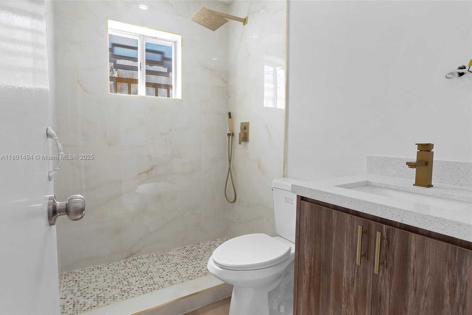 Small Image of 3133 WEST 70TH TER, Hialeah Number 35