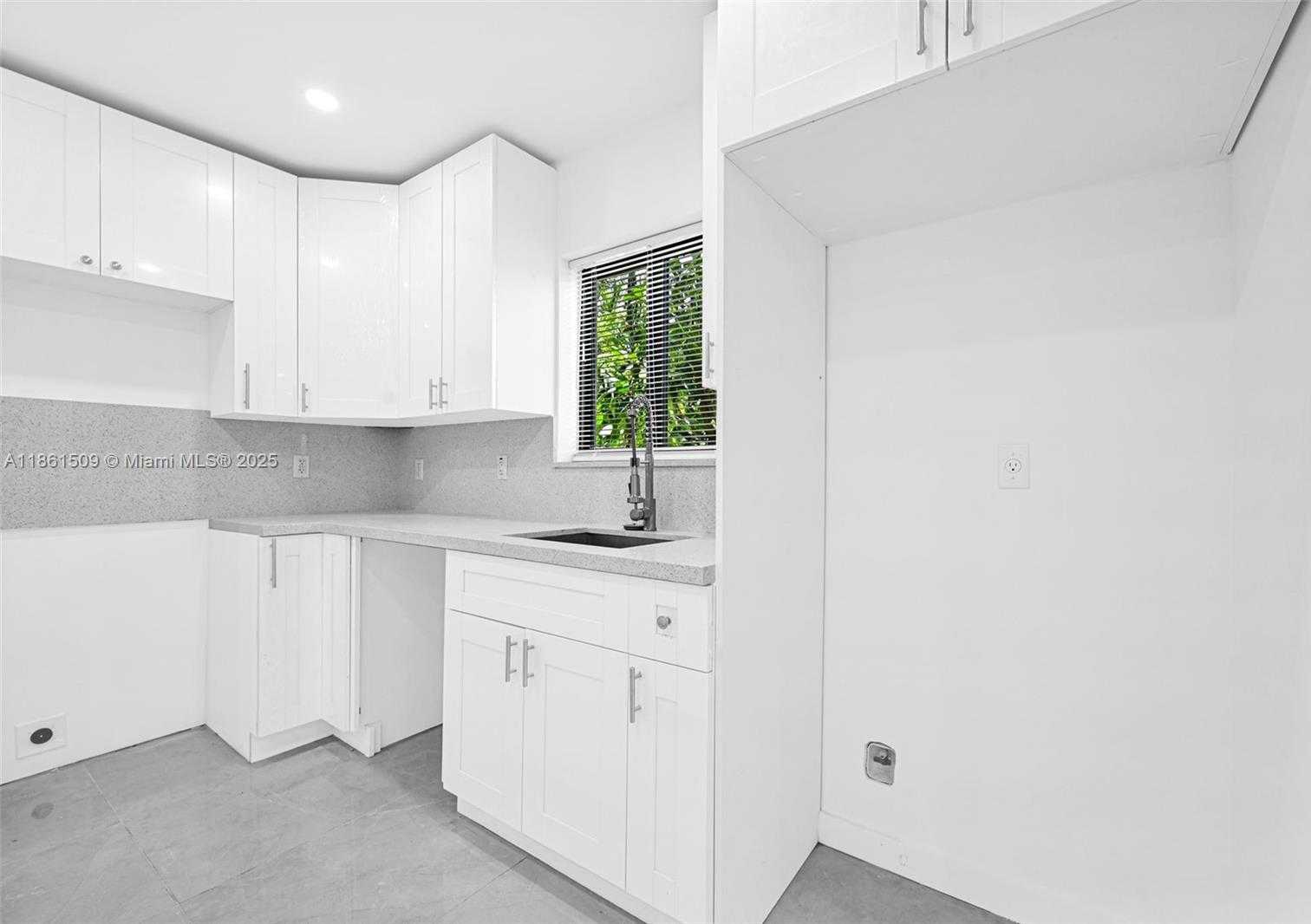 Small Image of 8280 NORTH WEST 5TH AVE, Miami Number 27