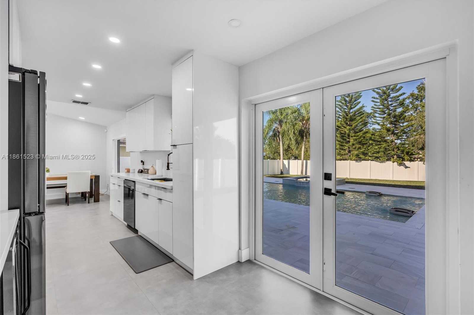 Small Image of 1120 SOUTH WEST 128TH DR, Davie Number 10