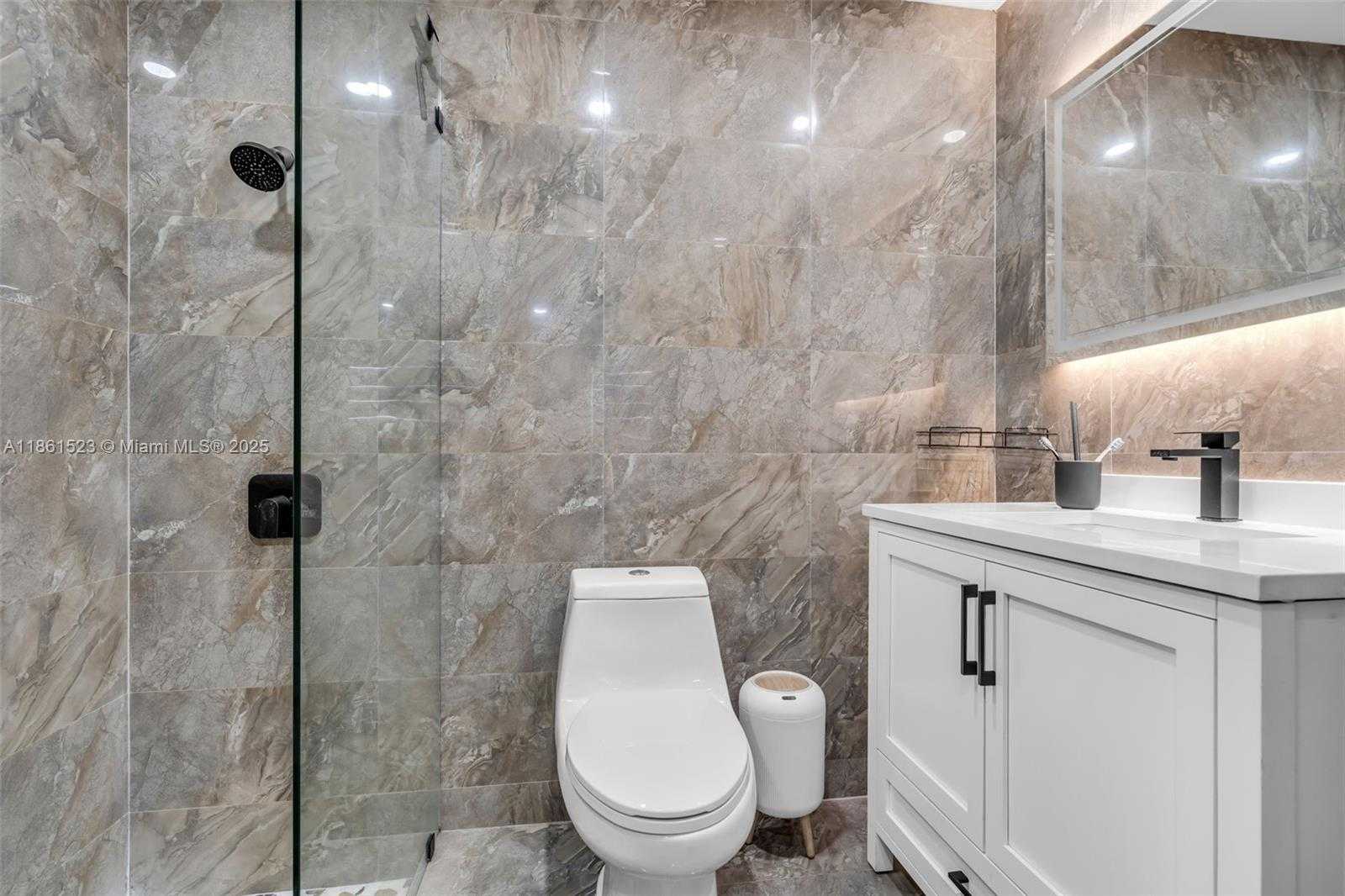 Small Image of 1120 SOUTH WEST 128TH DR, Davie Number 16