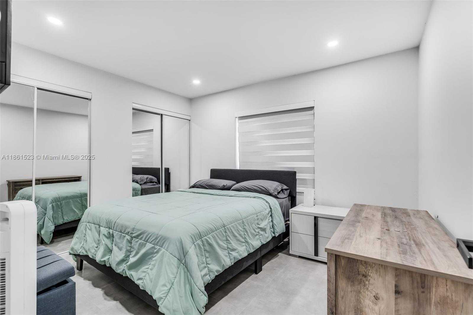 Small Image of 1120 SOUTH WEST 128TH DR, Davie Number 18