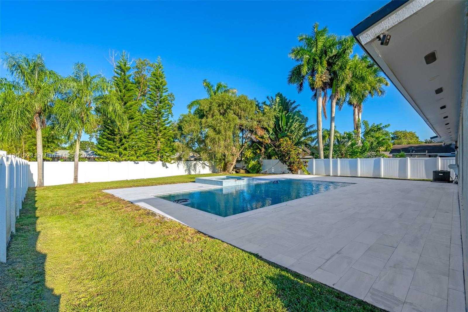 Small Image of 1120 SOUTH WEST 128TH DR, Davie Number 23