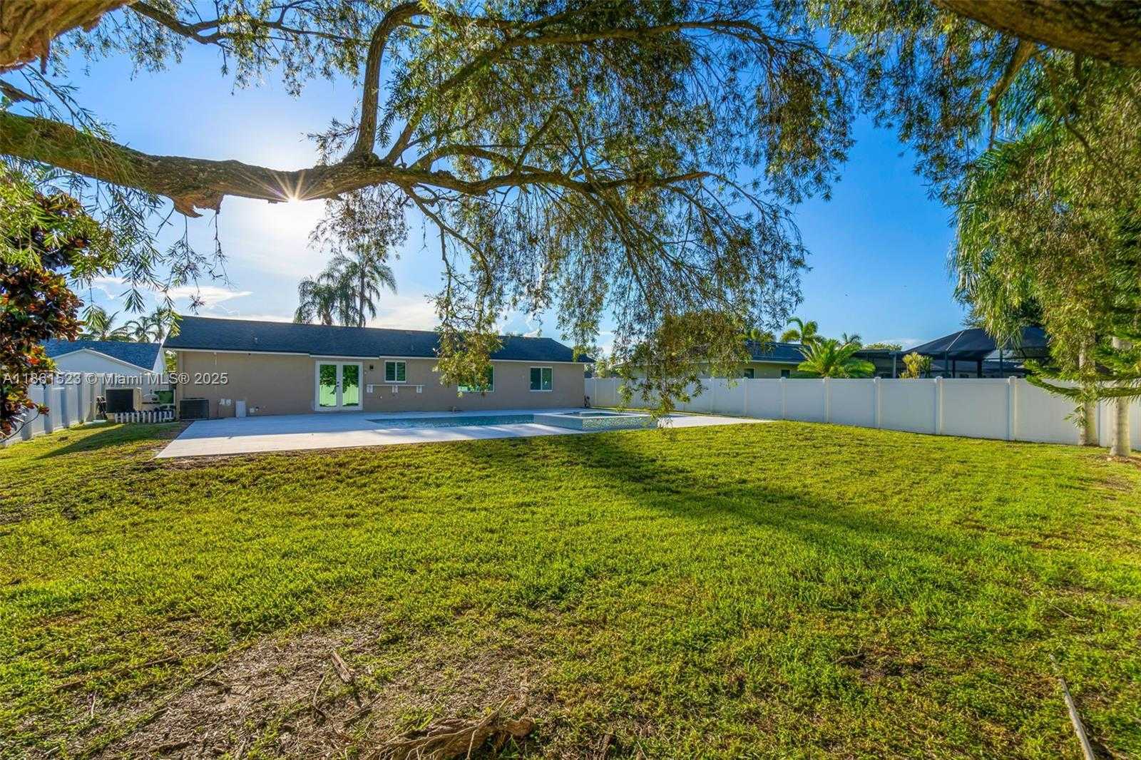Small Image of 1120 SOUTH WEST 128TH DR, Davie Number 30
