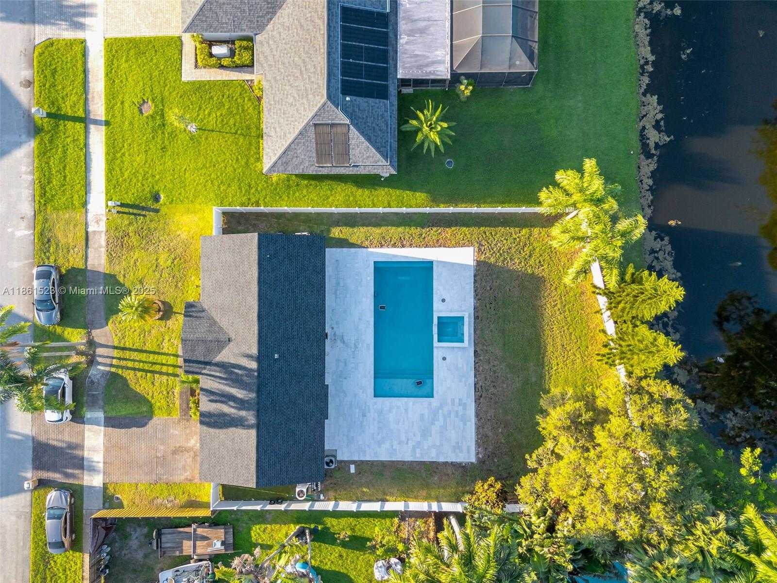 Small Image of 1120 SOUTH WEST 128TH DR, Davie Number 35