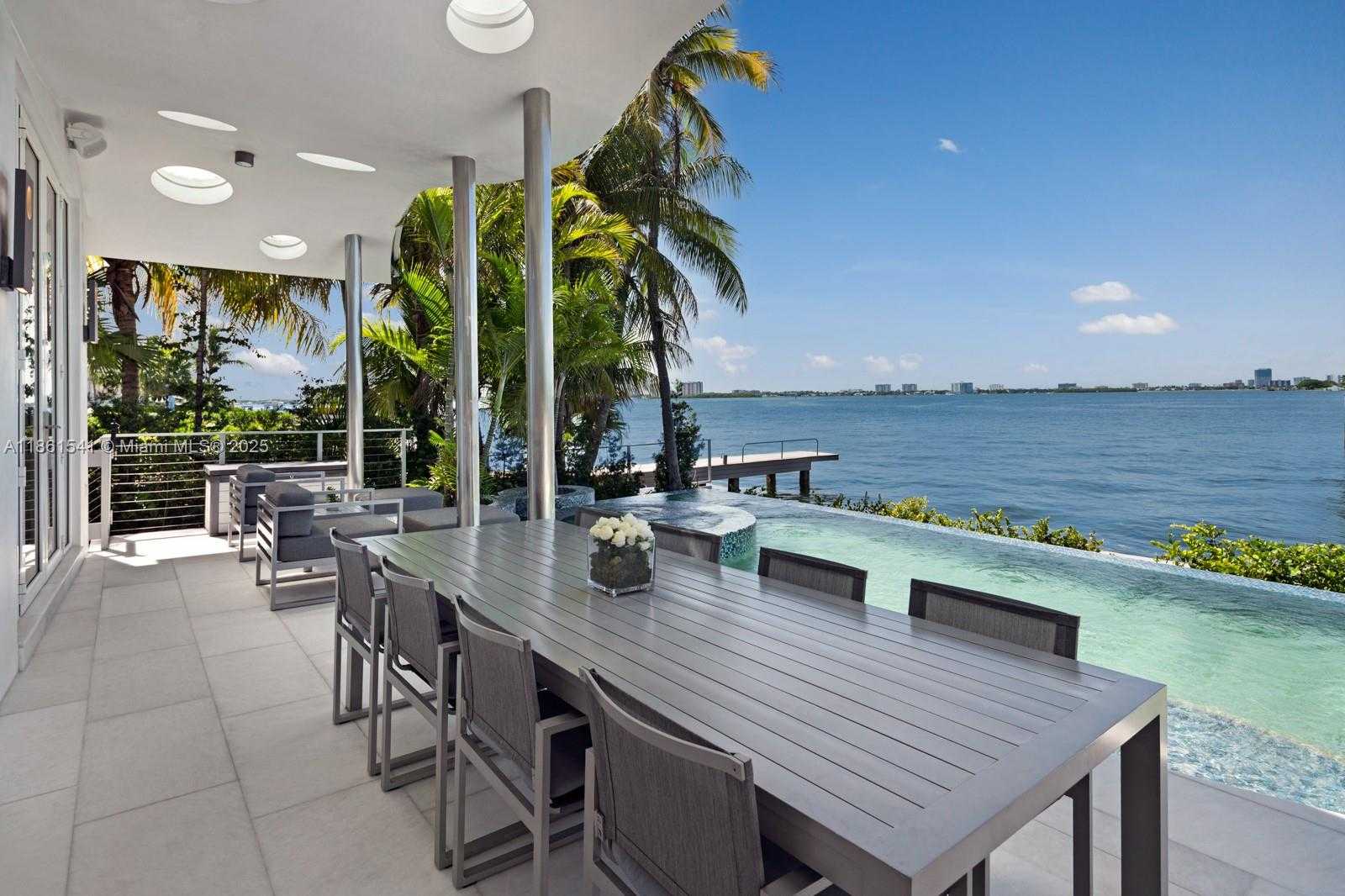 Small Image of 1825 CLEVELAND RD, Miami Beach Number 12