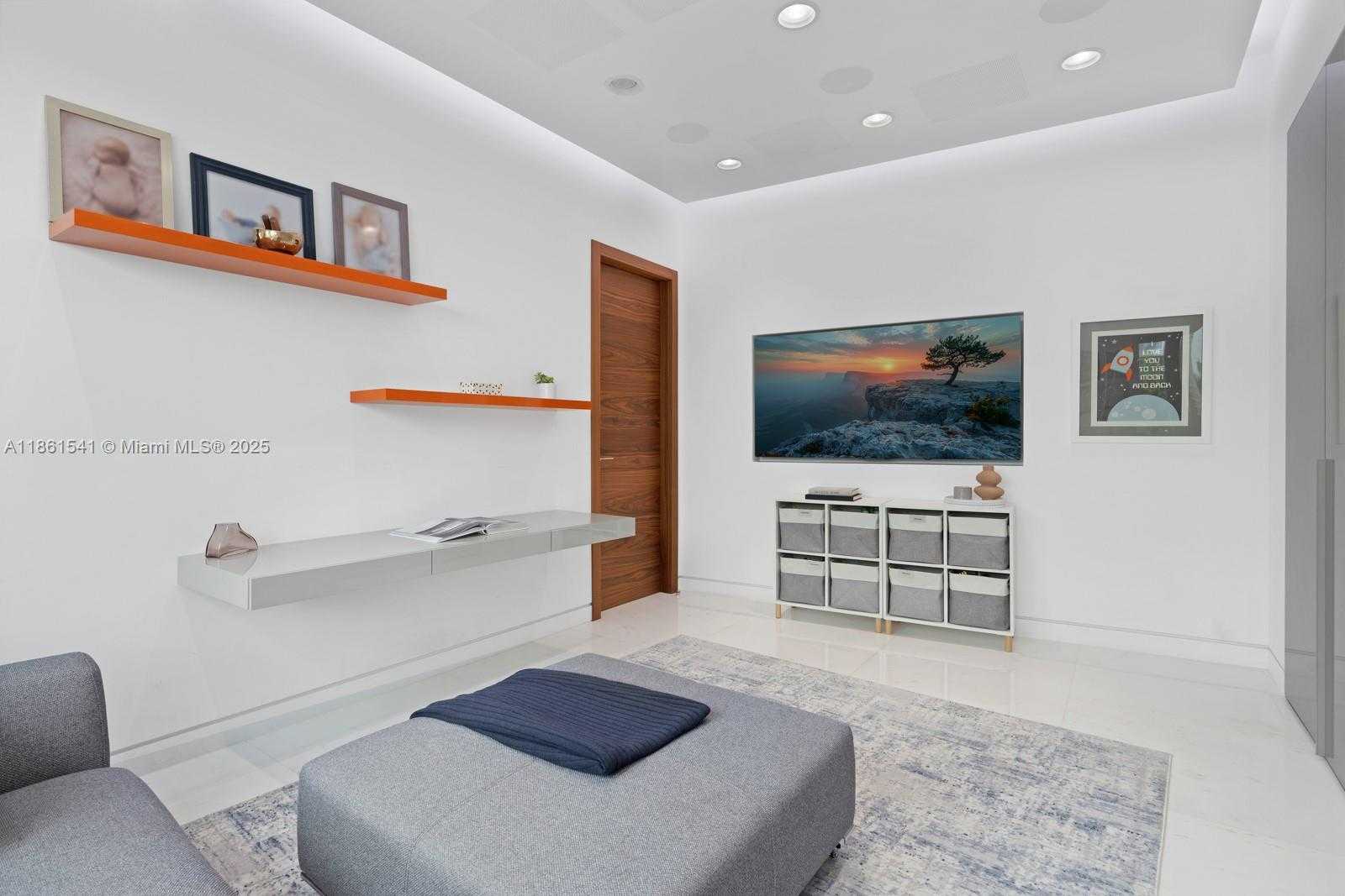 Small Image of 1825 CLEVELAND RD, Miami Beach Number 20