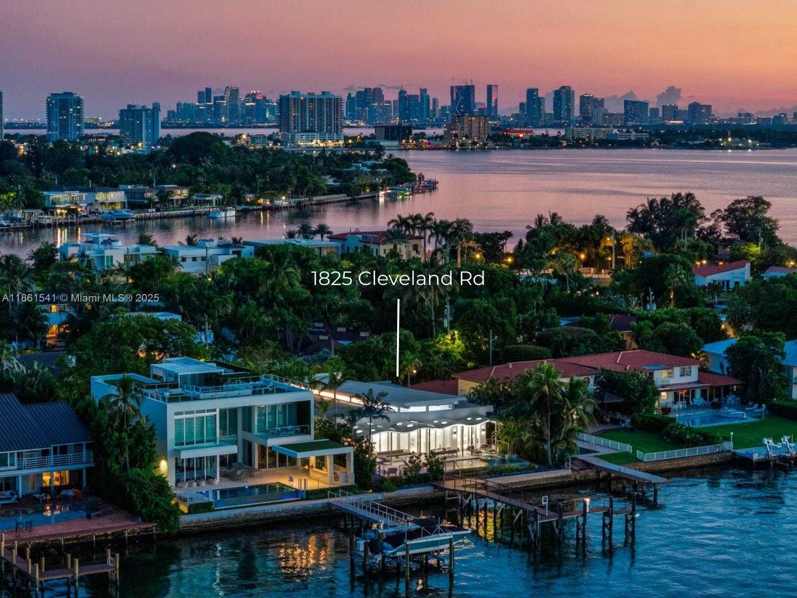Small Image of 1825 CLEVELAND RD, Miami Beach Number 32