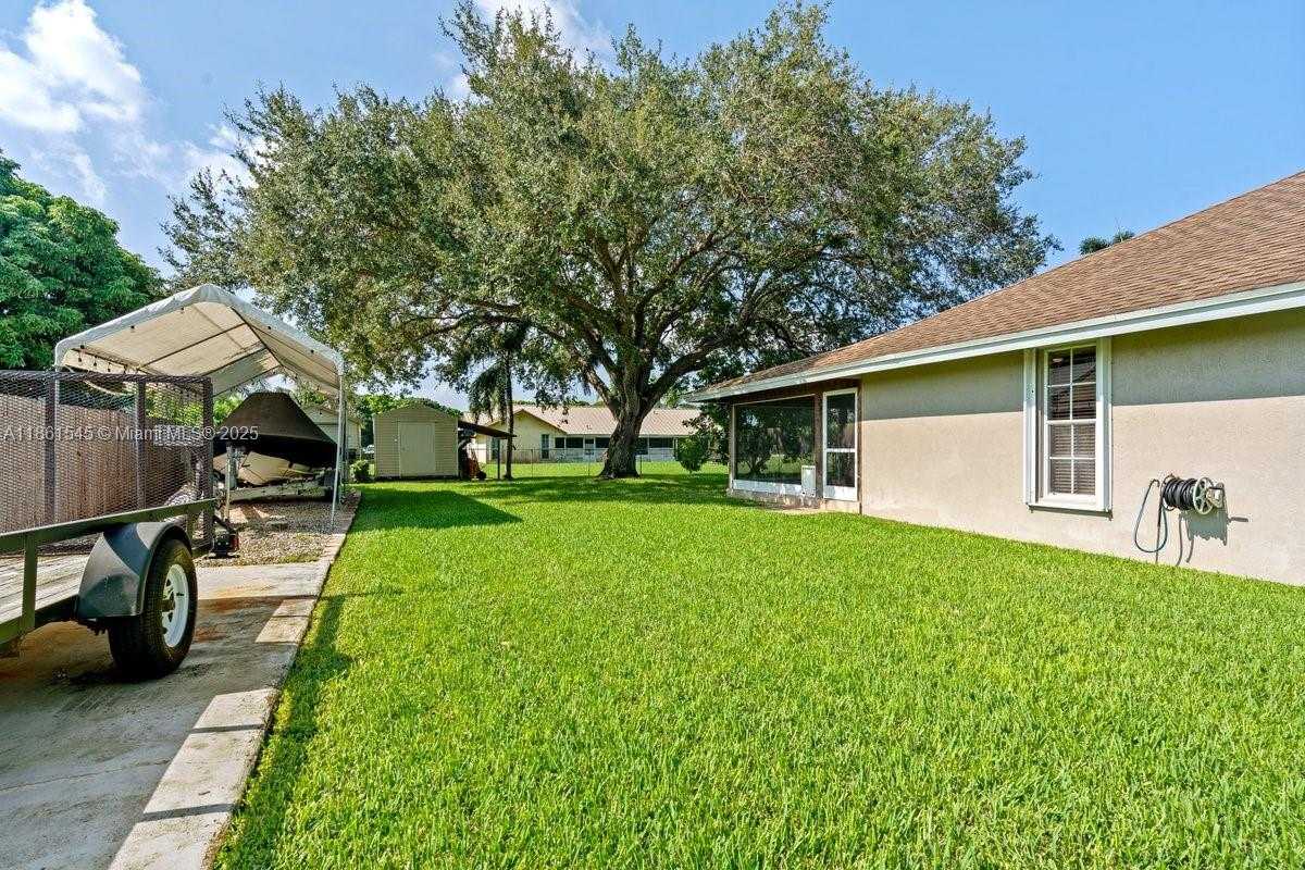 Small Image of 18270 SOUTH WEST 292ND ST, Homestead Number 25