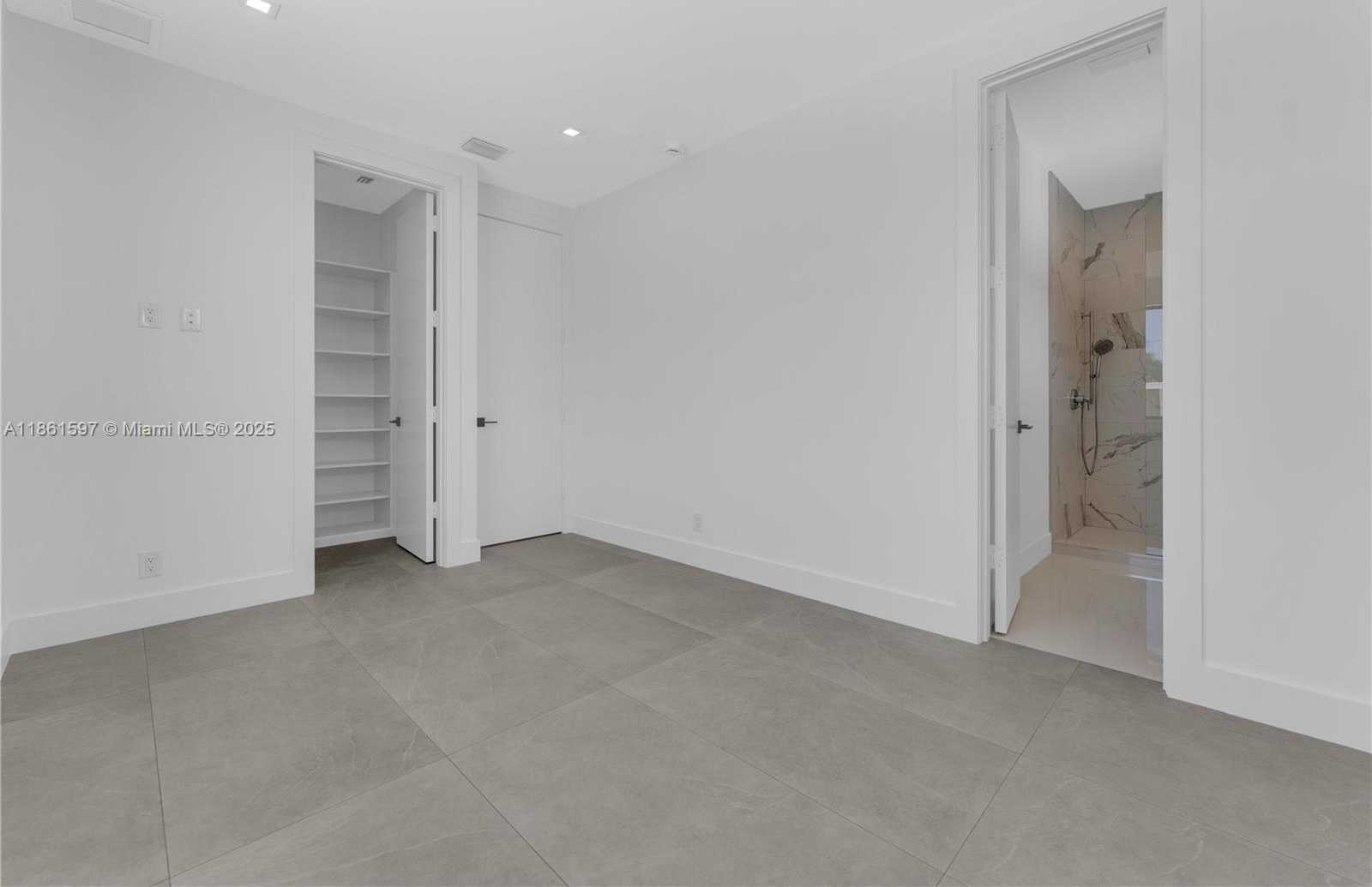 Small Image of 3205 LEIGH RD, Pompano Beach Number 15