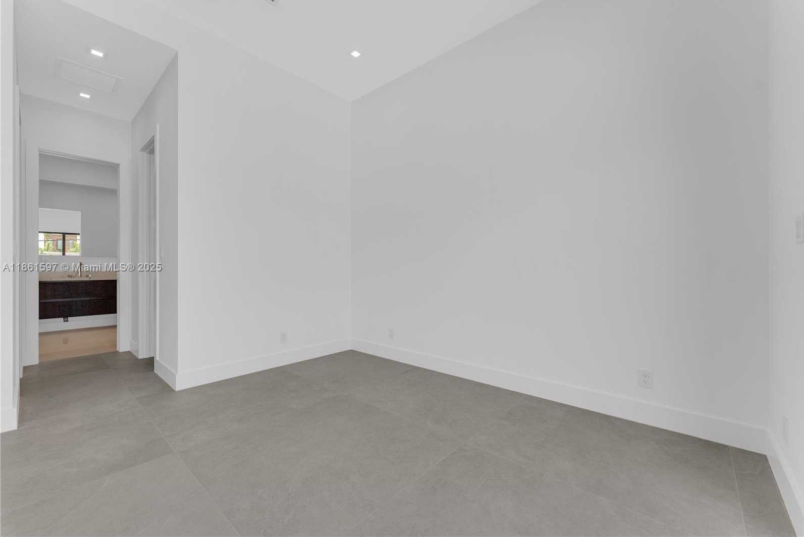 Small Image of 3205 LEIGH RD, Pompano Beach Number 36