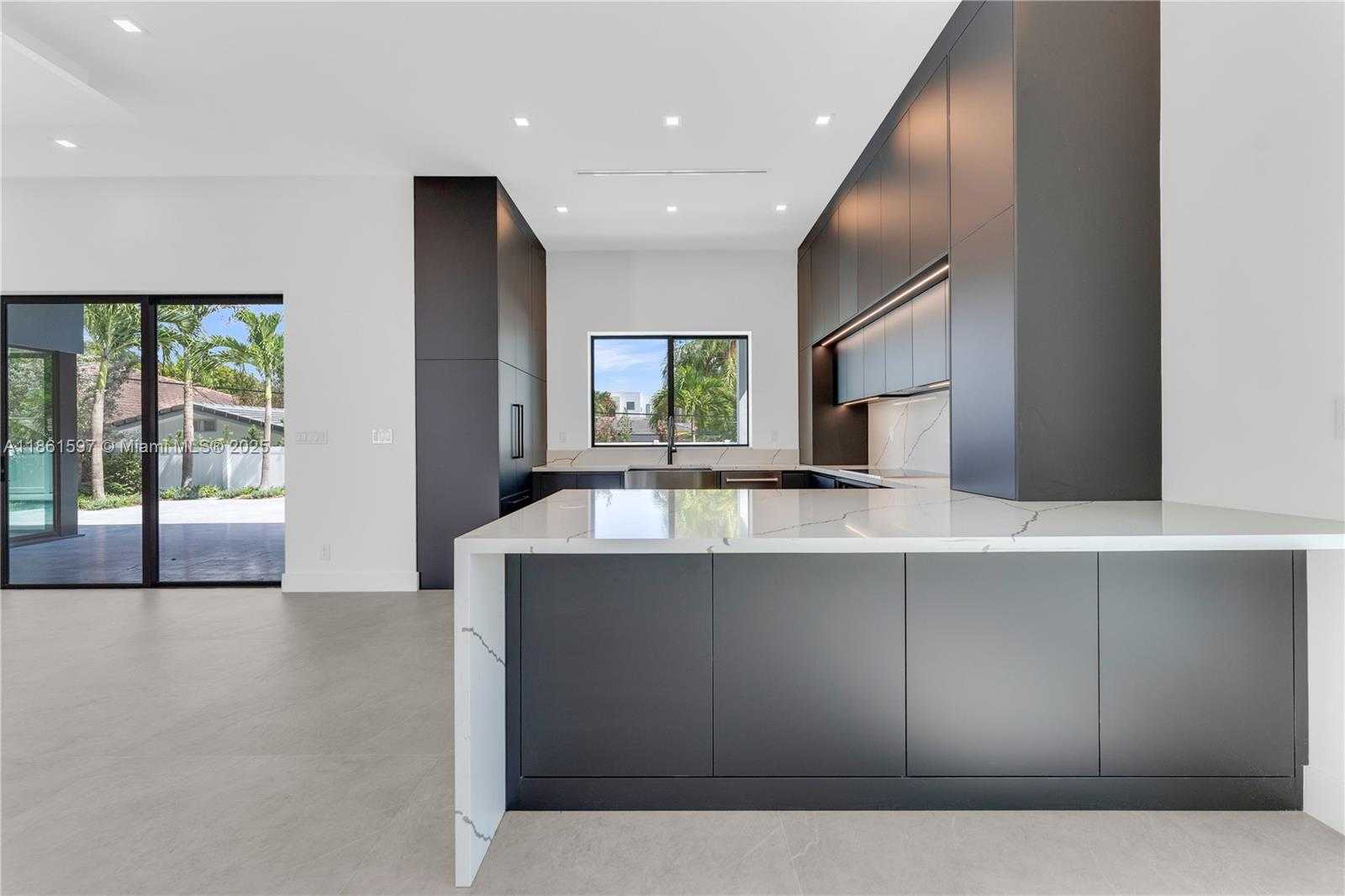 Small Image of 3205 LEIGH RD, Pompano Beach Number 6