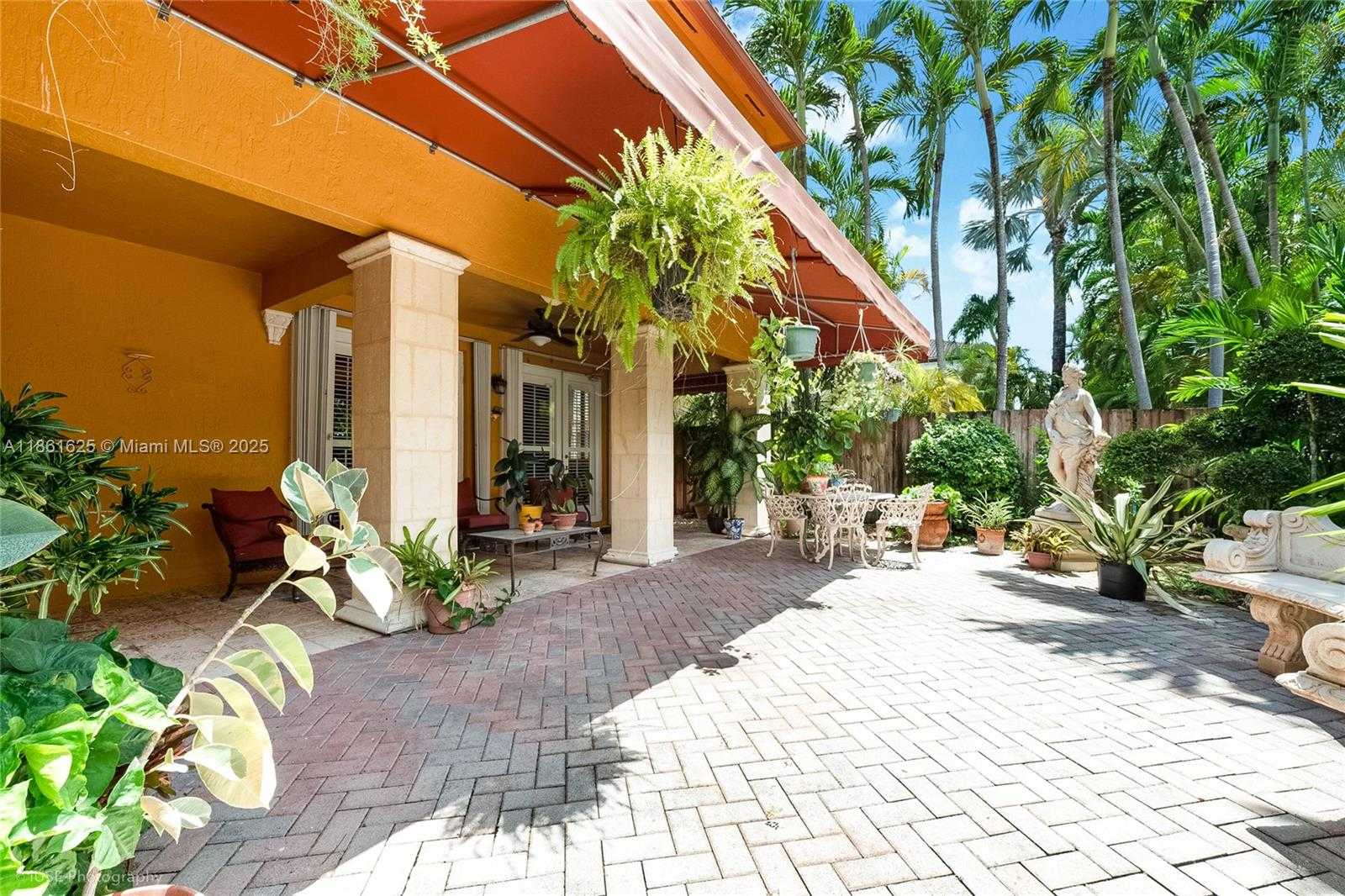 Small Image of 14980 SOUTH WEST 15TH LN, Miami Number 16