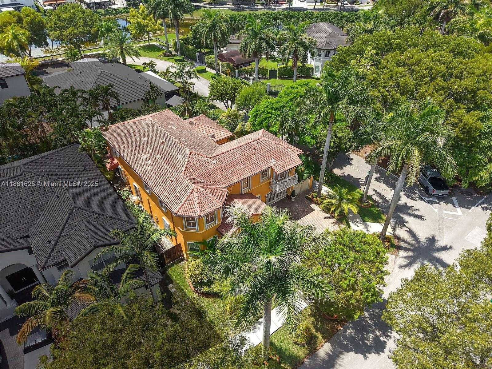 Small Image of 14980 SOUTH WEST 15TH LN, Miami Number 21