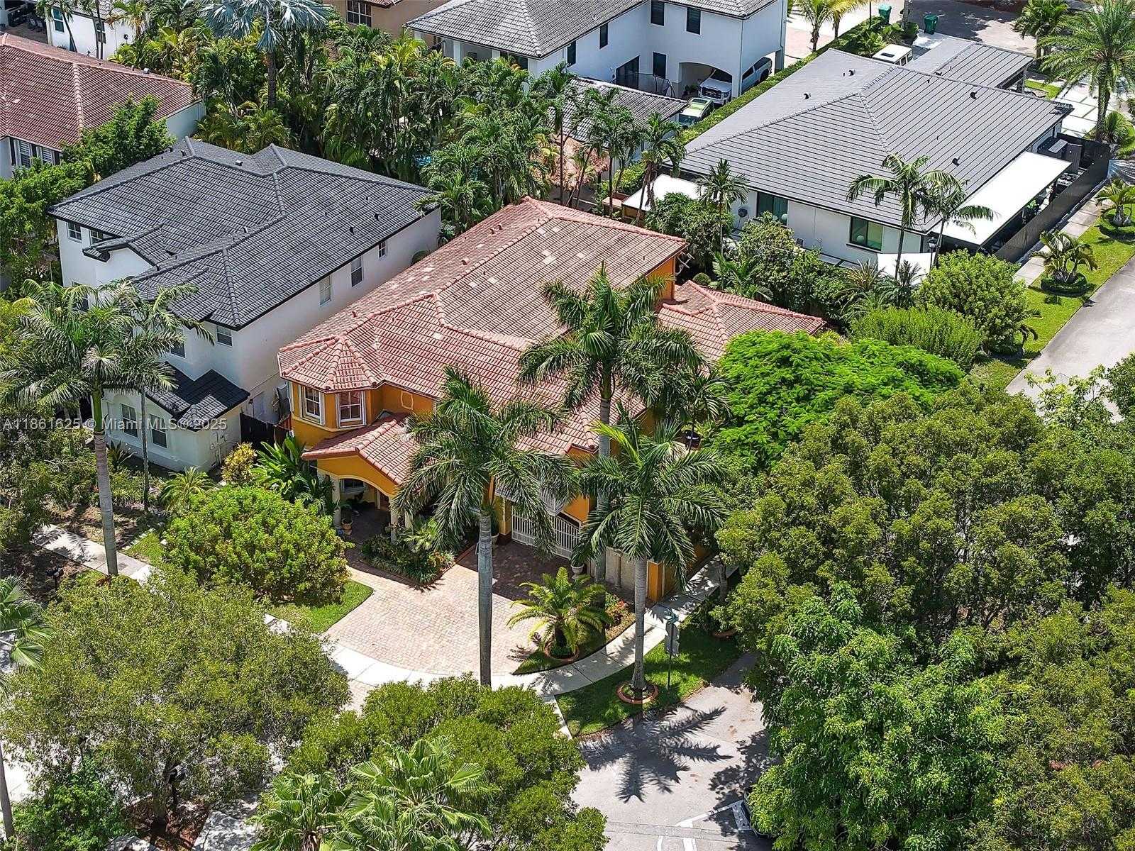 Small Image of 14980 SOUTH WEST 15TH LN, Miami Number 24